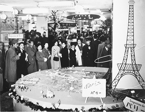 1956年「パリー展」会場の様子